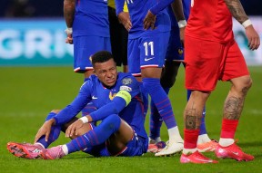 九游-姆巴佩在法国队比赛中比分优势明显，挺进下一轮引发热议！的简单介绍